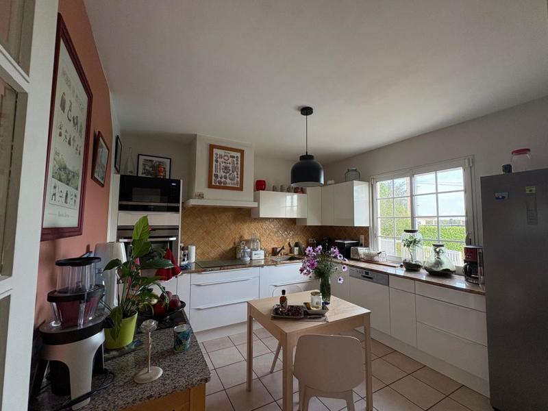 Propriété - 125 m² - 4 pièces