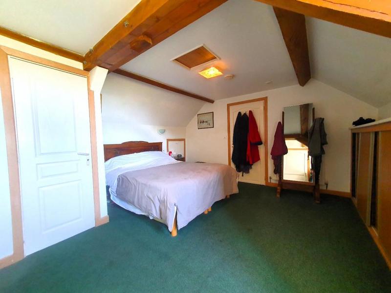 Corps de ferme - 273 m² - 10 pièces