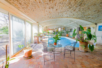 Maison - 275 m² - 10 pièces