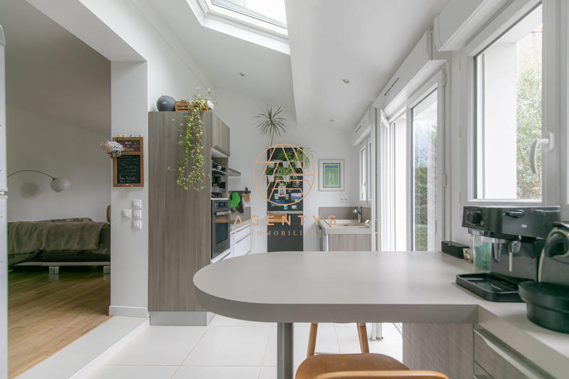 Maison - 98 m² - 5 pièces