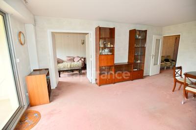 Appartement - 94 m² - 4 pièces