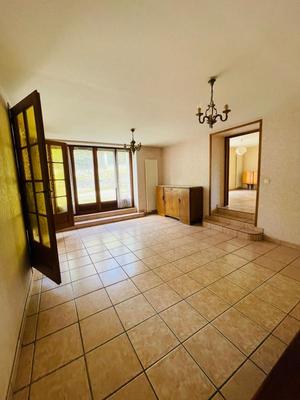 Maison - 193 m² - 8 pièces