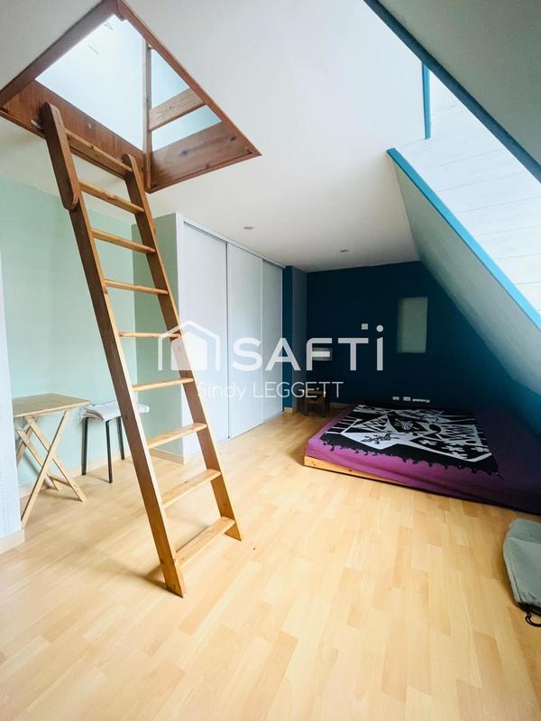 Maison - 201 m² - 7 pièces