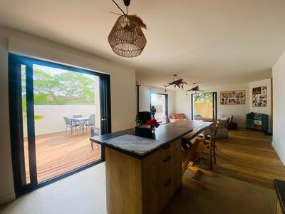 Maison - 111 m² - 4 pièces