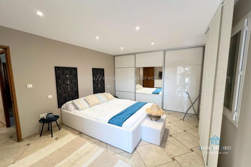 Maison traditionnelle - 170 m² - 6 pièces