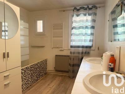 Maison - 136 m² - 7 pièces