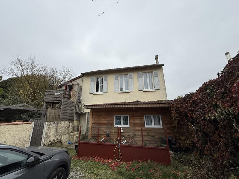 Maison - 92 m² - 5 pièces