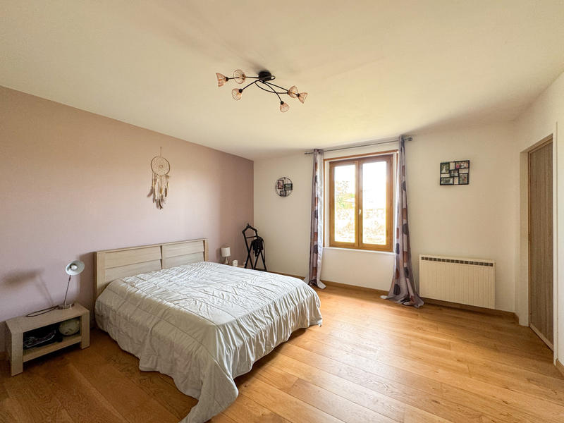 Maison - 177 m² - 6 pièces