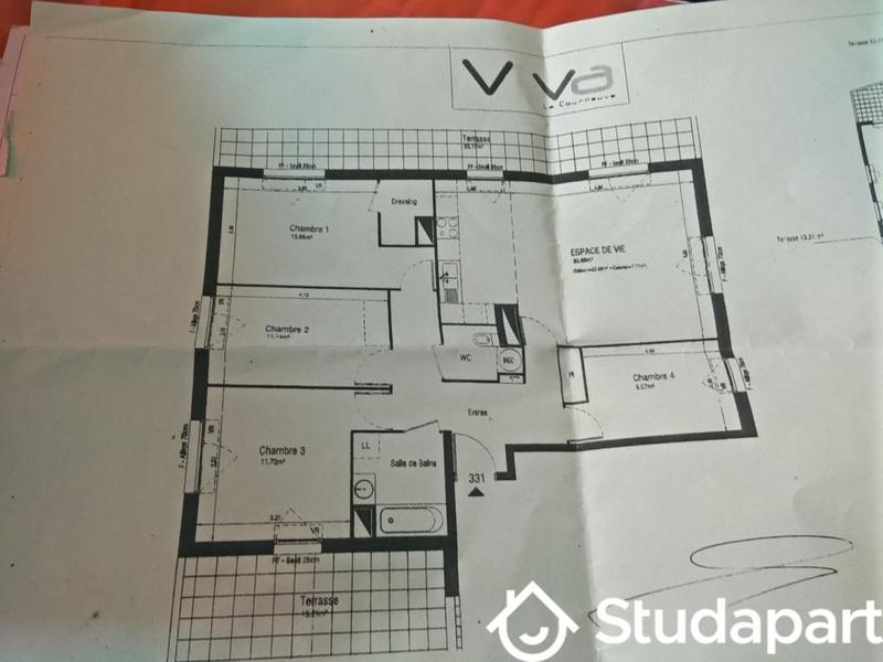 Chambre - 11 m² - 1 pièce