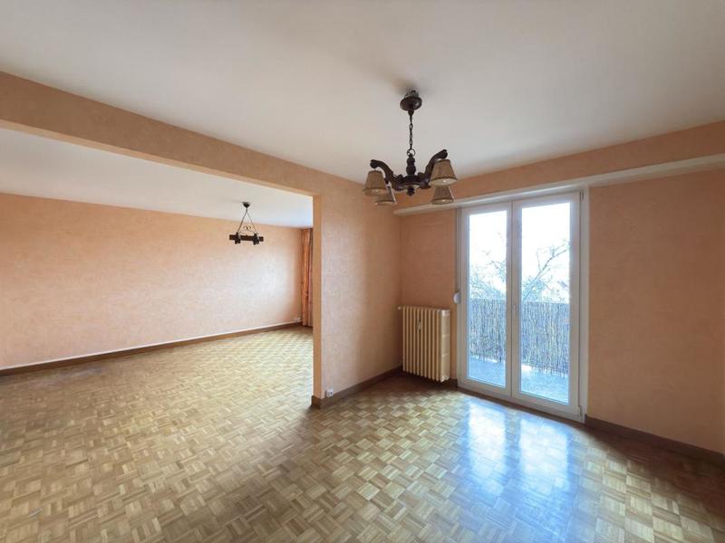 Appartement - 97 m² - 5 pièces