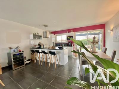 Maison - 82 m² - 5 pièces