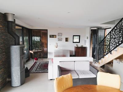 Maison - 92 m² - 5 pièces