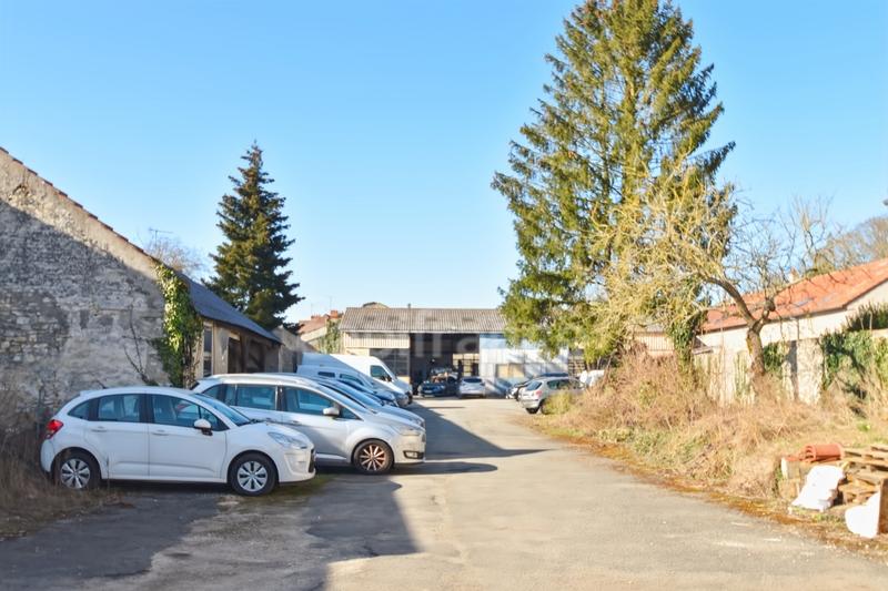 Entrepôt - 460 m² - 4 pièces