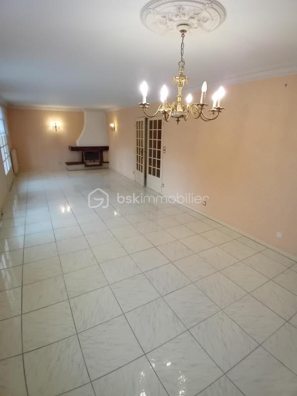 Maison - 115 m² - 6 pièces