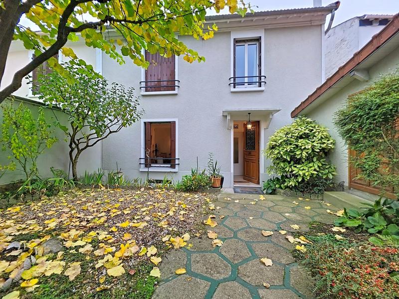 Maison - 85 m² - 4 pièces