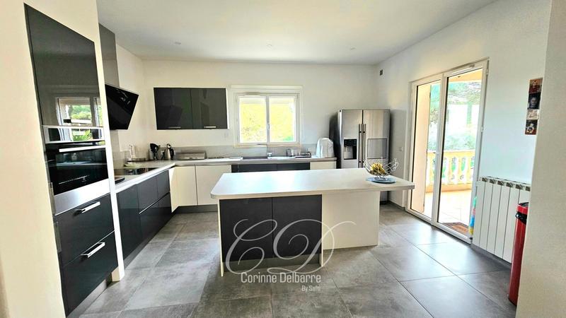 Maison - 160 m² - 6 pièces