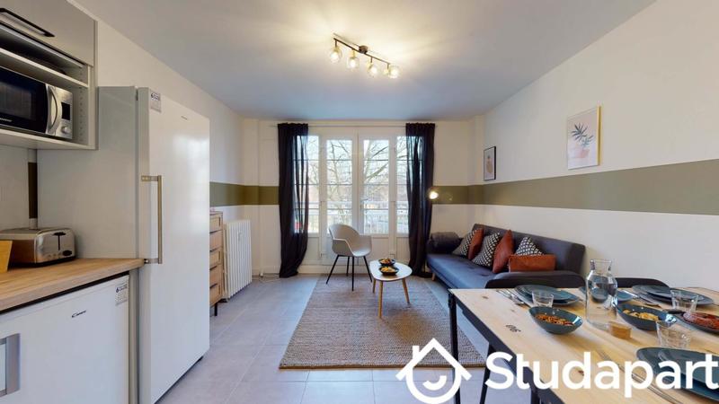 Chambre - 10 m² - 1 pièce