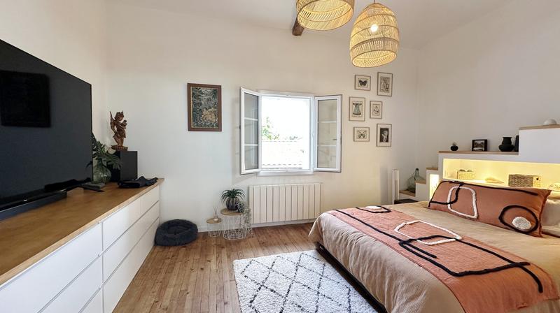 Maison - 312 m² - 9 pièces