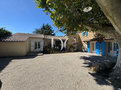 Mas - 255 m² - 8 pièces