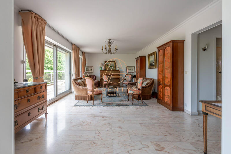 Appartement - 157 m² - 5 pièces