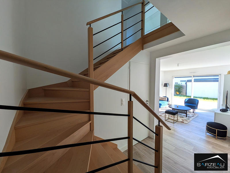 Maison - 104 m² - 6 pièces