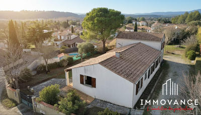 Maison - 135 m² - 6 pièces