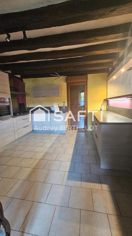 Maison - 380 m² - 15 pièces