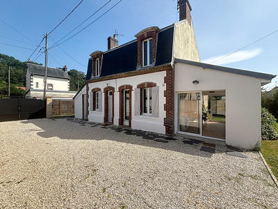 Maison - 125 m² - 10 pièces