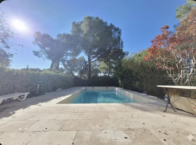 Villa - 185 m² - 5 pièces