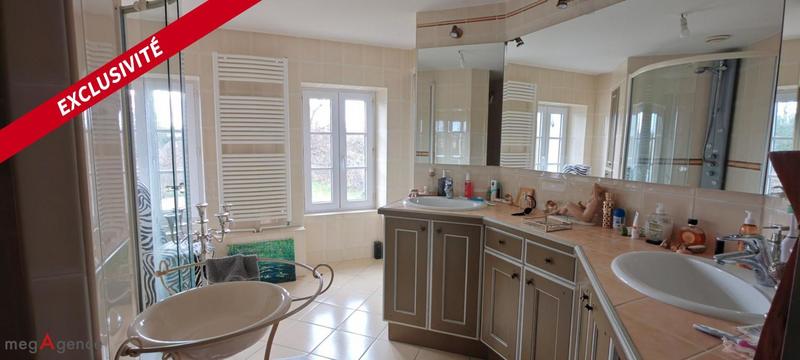 Maison - 180 m² - 7 pièces