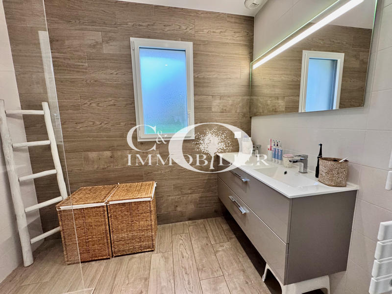 Maison - 95 m² - 4 pièces