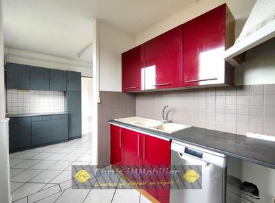 Appartement - 98 m² - 5 pièces