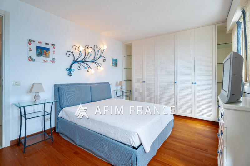 Appartement - 89 m² - 3 pièces