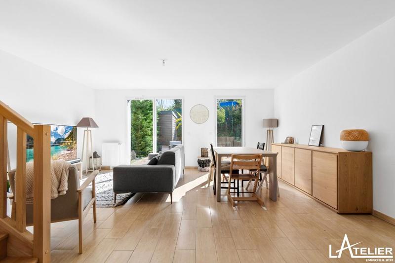 Maison - 111 m² - 5 pièces