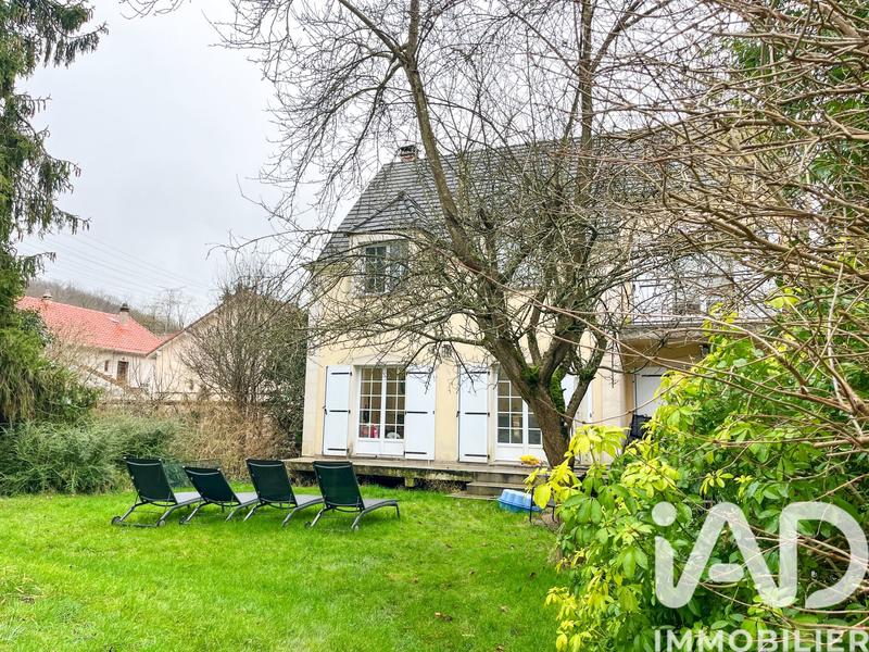 Maison - 195 m² - 7 pièces