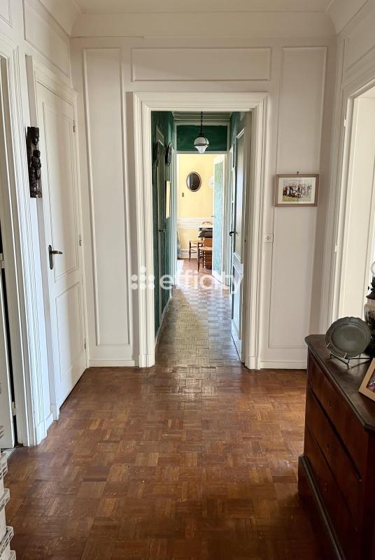 Appartement - 122 m² - 5 pièces