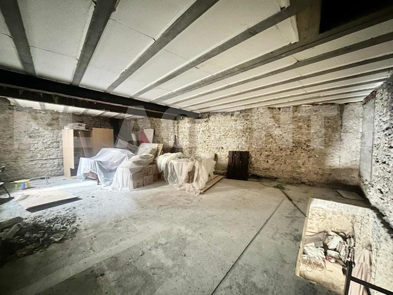 Maison en pierre - 150 m² - 3 pièces