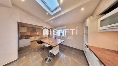 Maison - 150 m² - 4 pièces