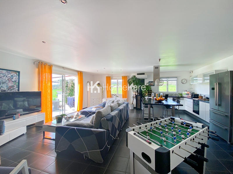 Maison - 90 m² - 4 pièces