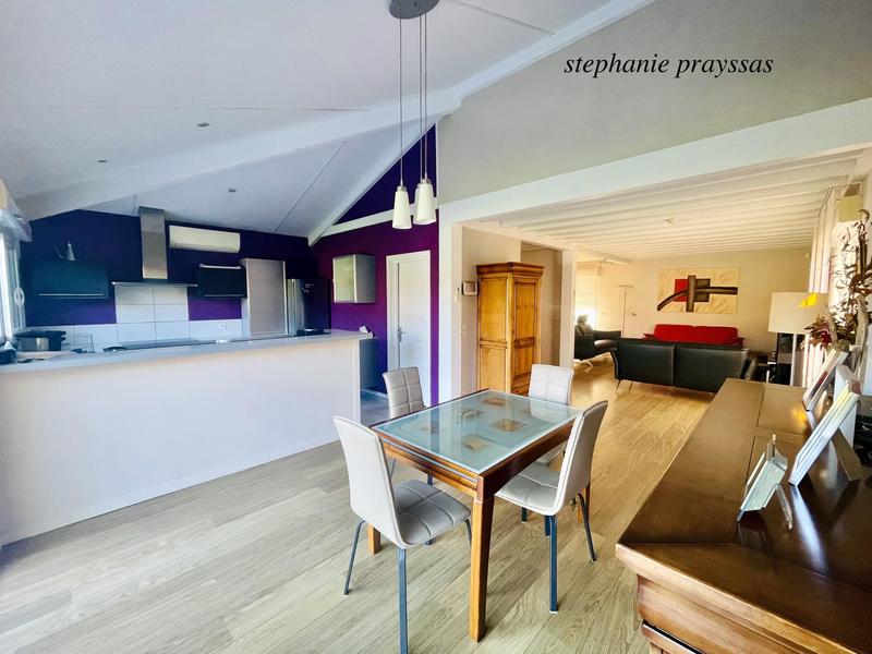 Maison - 140 m² - 5 pièces