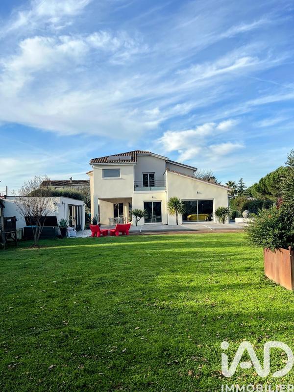 Maison de maîtres - 220 m² - 7 pièces