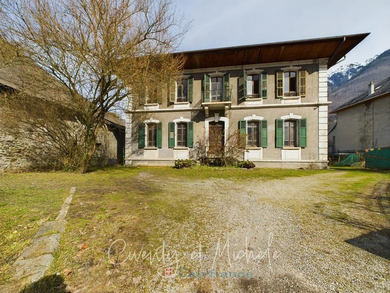 Immeuble - 374 m² - 12 pièces