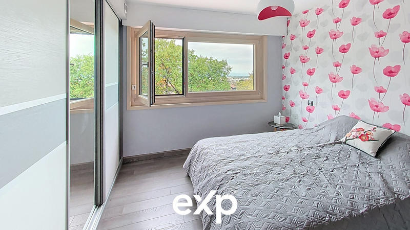 Maison - 165 m² - 5 pièces