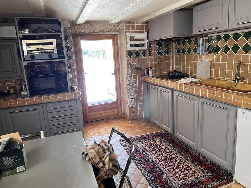 Demeure - 250 m² - 10 pièces