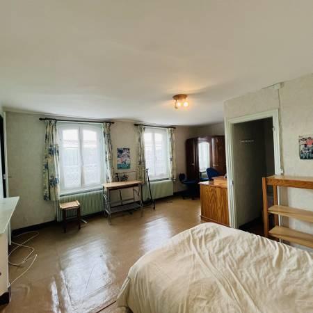 Maison - 137 m² - 7 pièces