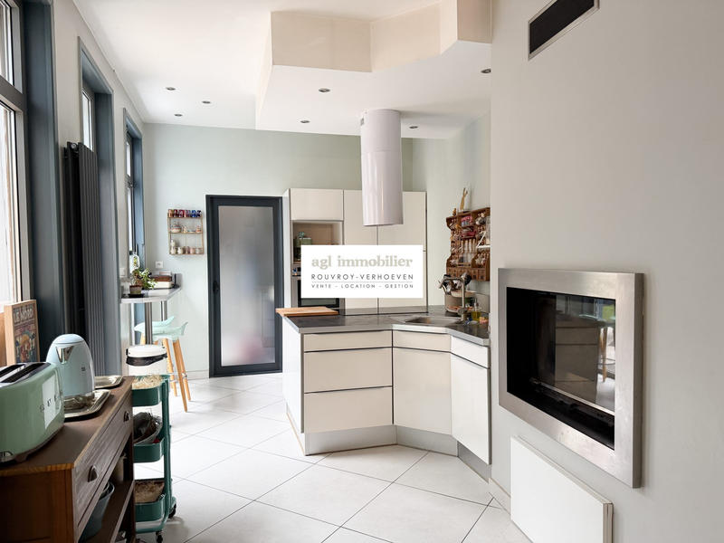 Maison - 400 m² - 10 pièces