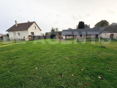 Terrain - 879 m²