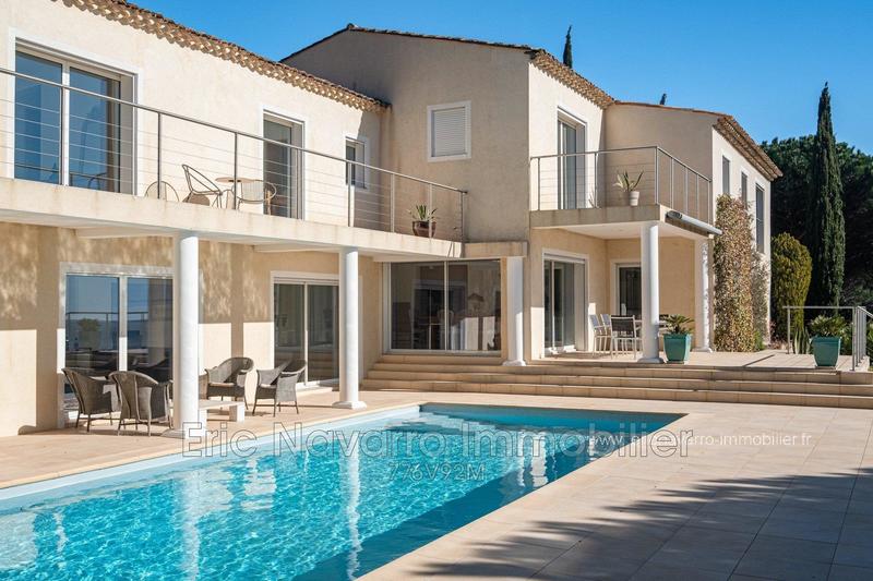 Villa - 250 m² - 6 pièces