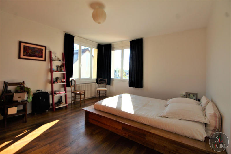 Maison ancienne - 182 m² - 8 pièces