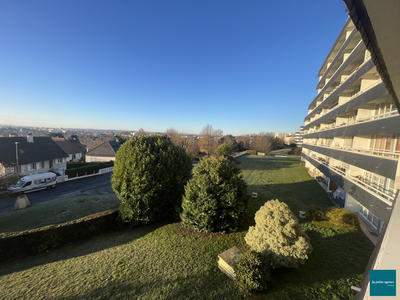 Appartement - 84 m² - 3 pièces